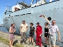 Begrüßung der Stubnitz-Crew im Hafen Stralsund