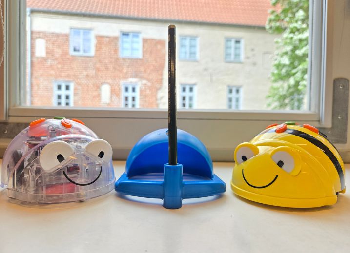 Teaservorlage Website - Blue- und Bee-Bot