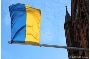 Als Zeichen der Solidarität und des Wunsches nach Frieden wehte am Rathaus die Flagge der Ukraine.
